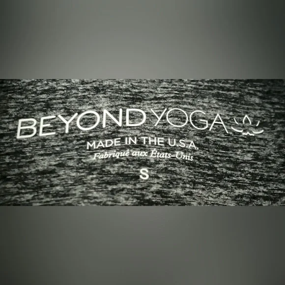 Beyond Yoga 7/8 Length space dye leggings high rise in grey color Size S NWT - Picture 10 of 10